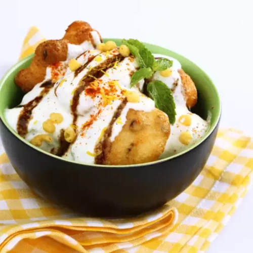 Dahi bhalla chaat at Bombay Chowpatty