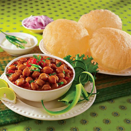 Puri Chholey